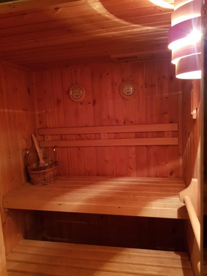 B&B Margot Albavilla Екстериор снимка